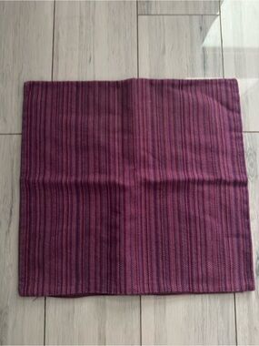 CRATE & BARREL Maddox woven plum 20" x 20" pillow cover.